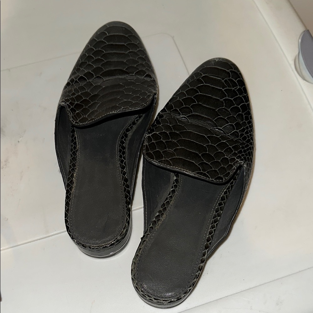 Chic Black Textured Slip-On Mules